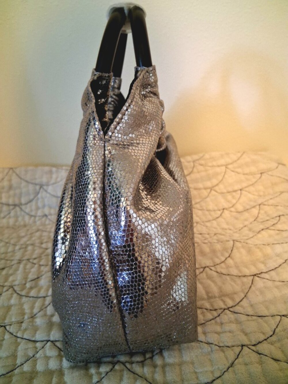 ✨ NWT Rebecca Minkoff Madeleine Mini Leather Handheld Bag – Silver ✨ - Picture 8 of 8